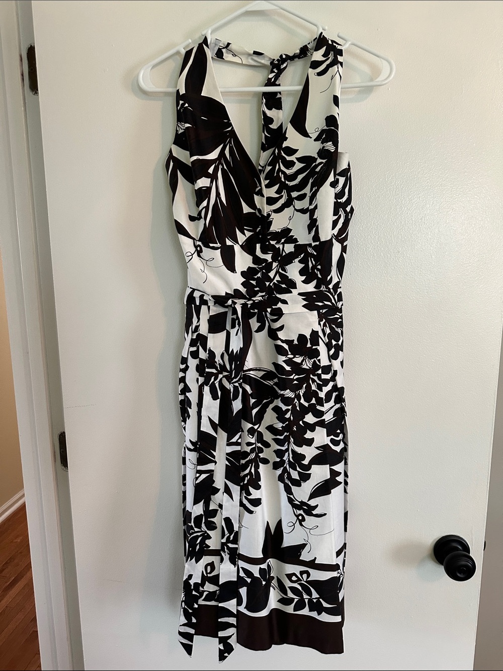 White House Black Market Black and White Strapless Floral Dress